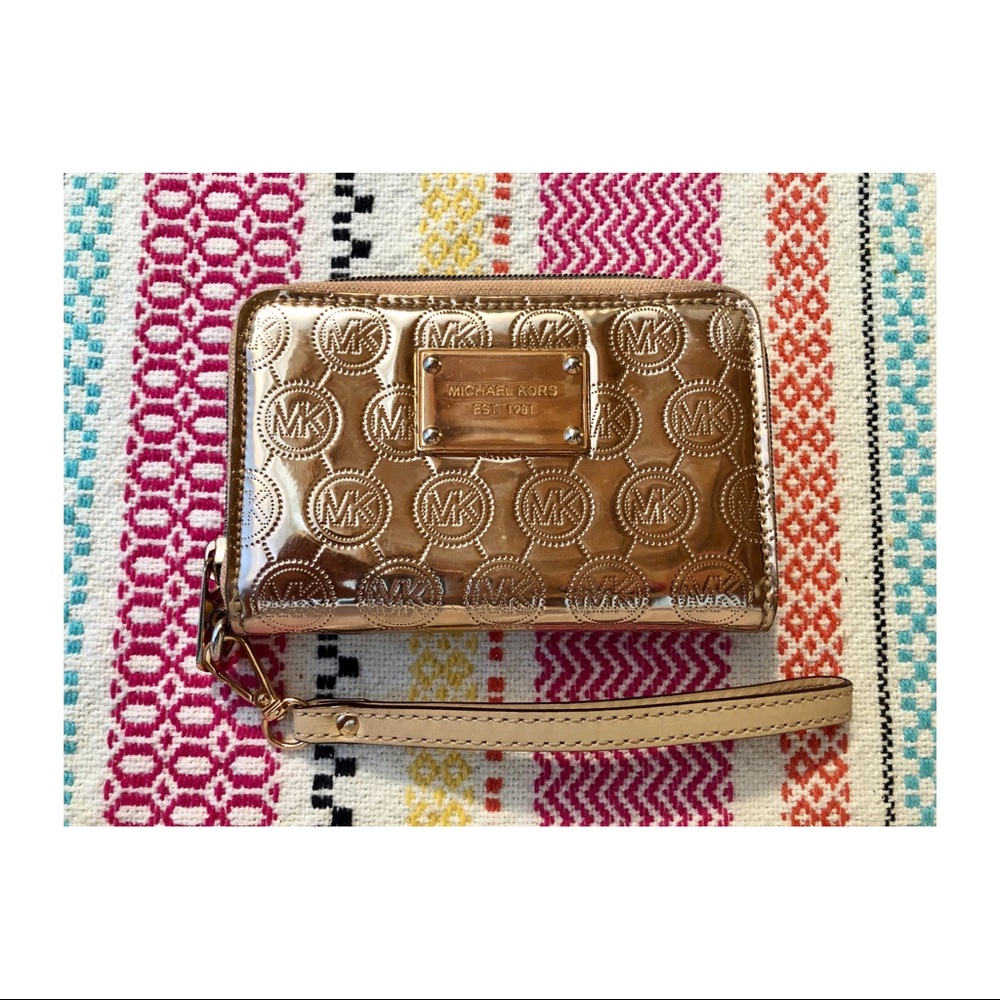 Authentic Michael Kors Rose Gold Wristlet
